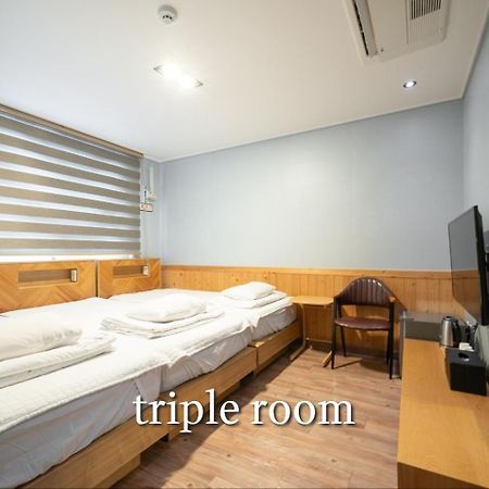 Sea Star Hostel Yeosu Esterno foto
